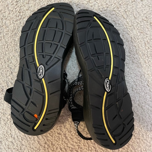 Chacos - Picture 2 of 3